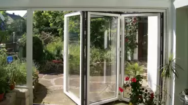 Fiesta 42 Folding Glass Wall